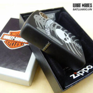 Zippo 28085 – Zippo Harley Davidson Skull and Ribcage Black Matte