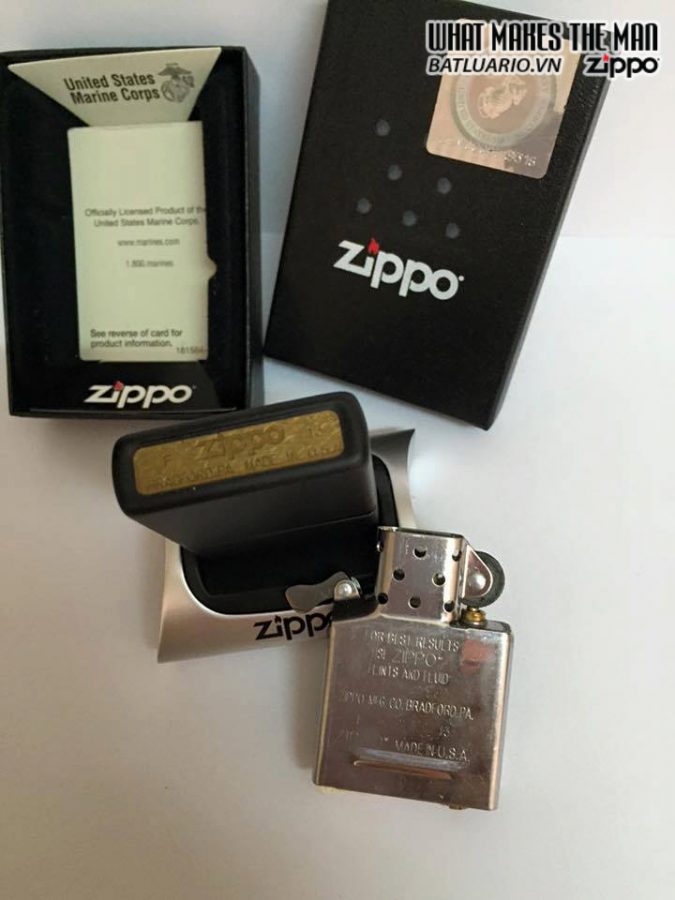 Zippo 218.539 – Zippo US Marines Black Matte