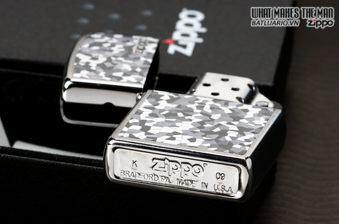 Zippo 24807 - Zippo Mosaic Brushed Chrome 3 Zippo 24807 – Zippo Mosaic Brushed Chrome 1
