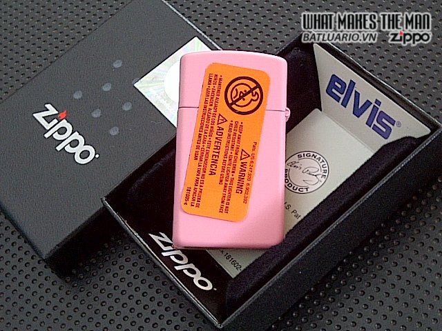 Zippo 28481 – Zippo Elvis Love Me Tender Slim Pink Matte 1