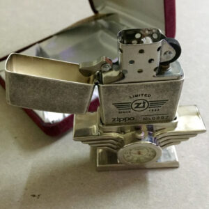 Zippo để bàn Limited 1
