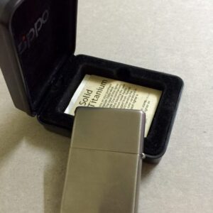 Zippo Solid Titanium 01 2