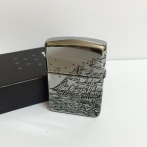 Zippo 167.TBXG01 - Zippo 167 Khắc Thuận Buồm Xuôi Gió 01 21 Zippo 167.TBXG01 – Zippo 167 Khắc Thuận Buồm Xuôi Gió 01 4