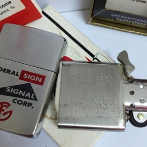 Zippo 1966 - FEDERAL SIGN AND SIGNAL 8 Zippo 1966 – FEDERAL SIGN AND SIGNAL 2