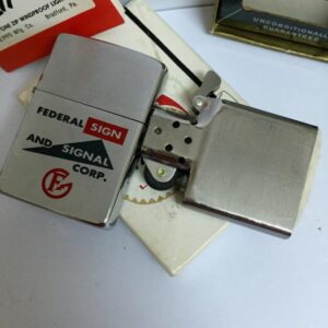 Zippo 1966 - FEDERAL SIGN AND SIGNAL 7 Zippo 1966 – FEDERAL SIGN AND SIGNAL 3