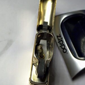 ZIPPO 1990 - GOLD PLATED F - VI 9 ZIPPO 1990 – GOLD PLATED F – VI 3