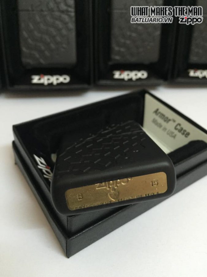 Zippo 28966 – Zippo Tire Tread Black Matte Armor