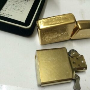 Zippo 32-90 mạ vàng - Hoạ tiết đắp nổi - Cristoforo Colombo 2