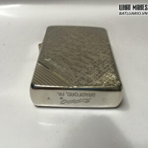 ZIPPO LACKE BẠC – Chữ xéo đít lồi 1