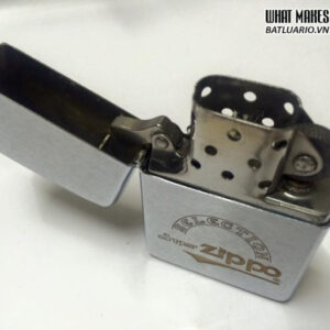 ZIPPO 1984 - chữ xéo gạch lớn 5 ZIPPO 1984 – chữ xéo gạch lớn 4
