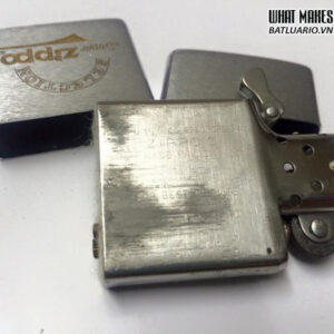 ZIPPO 1984 - chữ xéo gạch lớn 4 ZIPPO 1984 – chữ xéo gạch lớn 5