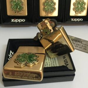 Zippo 28806 - Zippo Four Leaf Clover ( Shamrock ) Emblem Brushed Brass 1