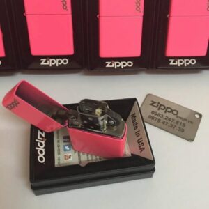 Zippo 28886ZL – Zippo Plain with Logo Neon Pink Matte