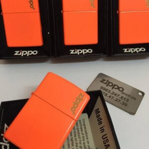 Zippo 28888ZL – Zippo Plain with Logo Neon Orange Matte