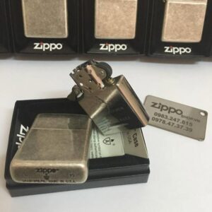 Zippo 28973 – Zippo Armor Antique Silver Plate