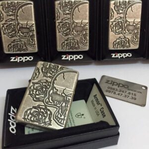 Zippo 28988 – Zippo Armor Skull Roses Antique Silver Plate