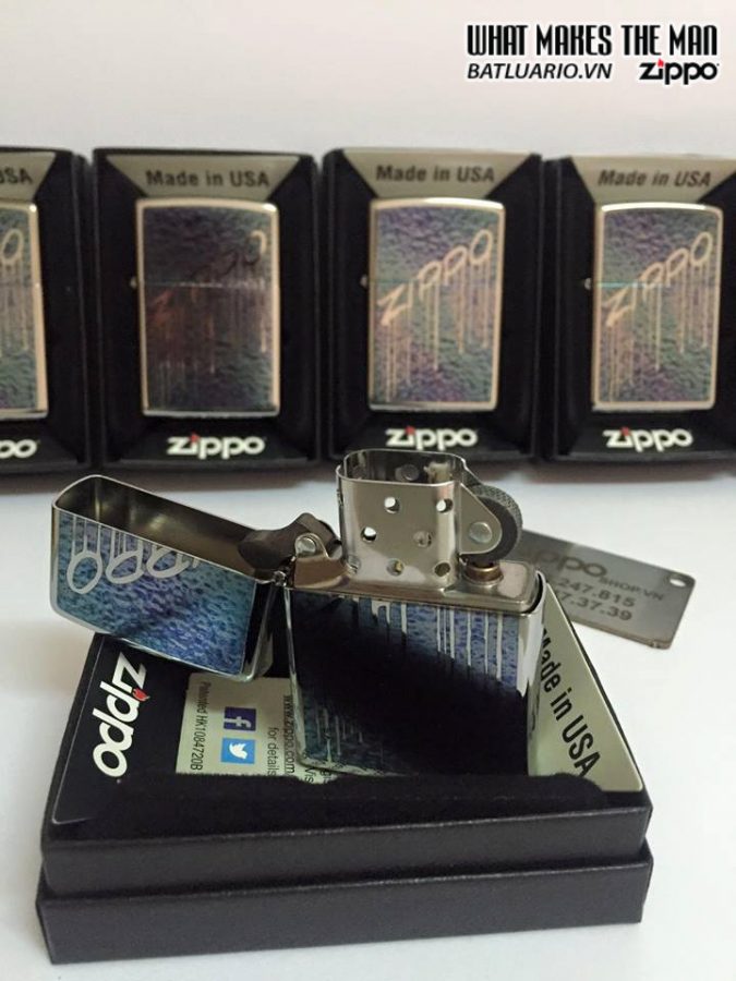 Zippo 28797 – Zippo Engraved Queen Laser Black Ice