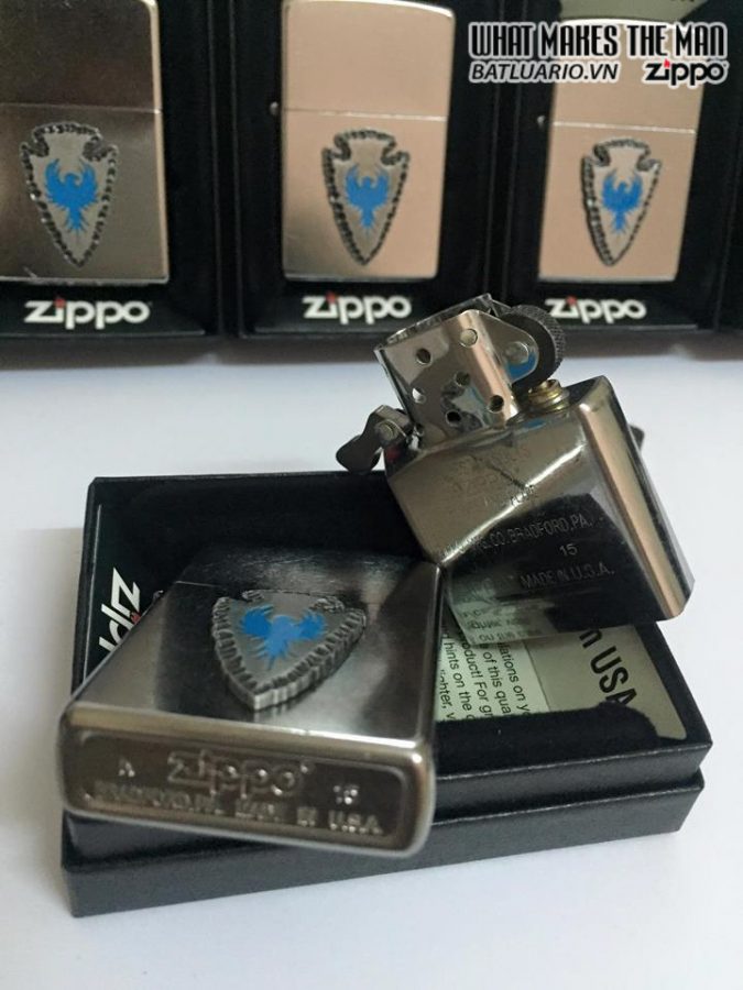 Zippo 29101 – Zippo Arrowhead Emblem Street Chrome