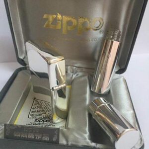 Zippo 1991 lacke bạc - La Mã chữ xéo đáy lồi VII 9 Zippo 1991 lacke bạc – La Mã chữ xéo đáy lồi VII 2