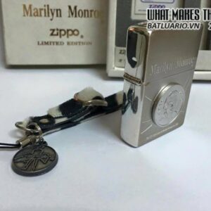 Zippo SET Marilyn Monroe – LIMITED 0221 – Kèm theo móc treo chìa khoá 1