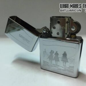 Zippo 1996 - High Polish Chrome chủ đề Marlboro 12 Zippo 1996 – High Polish Chrome chủ đề Marlboro 10