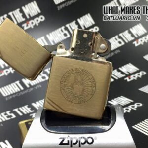 Zippo 1932 1982 – 50th Annniversary – Zippo kỉ niệm 50 năm thành lập và phát triển của thương hiệu Zippo. 1