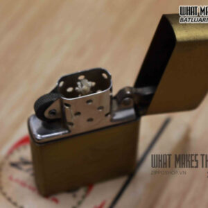 ZIPPO HIẾM – ZIPPO 1979 – MARLBORO LONGHORNS – ĐỒNG NGUYÊN KHỐI 1