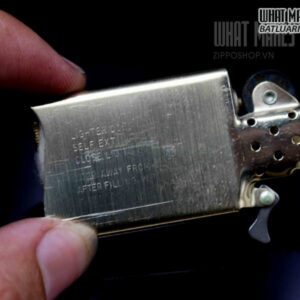 ZIPPO SLIM 1980 - GOLD PLATE - EMBLEM W E 10 ZIPPO SLIM 1980 – GOLD PLATE – EMBLEM W E 2