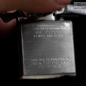 ZIPPO XƯA 1959 – TOWN & COUNTRY – USS ESSEX CVA 9 1