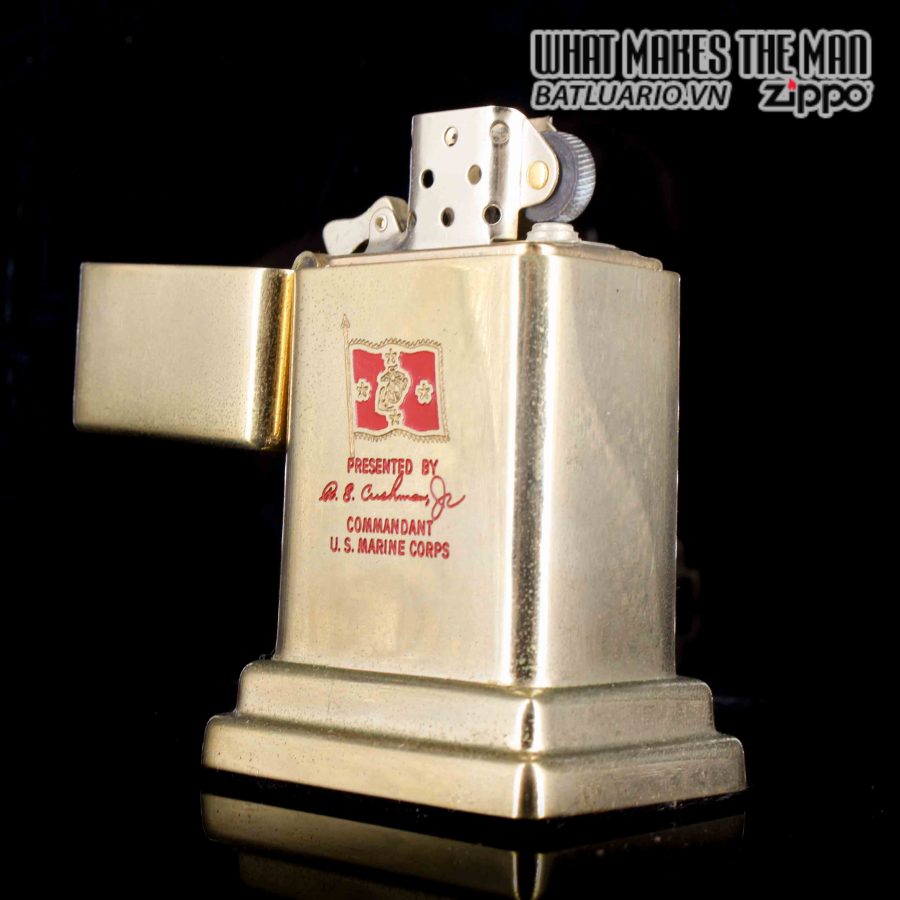 HIẾM – ZIPPO TABLE #4 – PRESENTED BY COMMANDANT US MARINE CORPS – GOLD PLATE 6 HIẾM – ZIPPO TABLE #4 – PRESENTED BY COMMANDANT US MARINE CORPS – GOLD PLATE 6