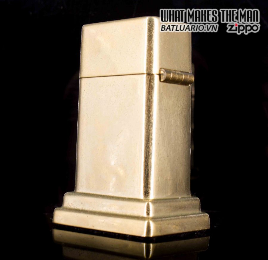 HIẾM – ZIPPO TABLE #4 – PRESENTED BY COMMANDANT US MARINE CORPS – GOLD PLATE 9 HIẾM – ZIPPO TABLE #4 – PRESENTED BY COMMANDANT US MARINE CORPS – GOLD PLATE 9