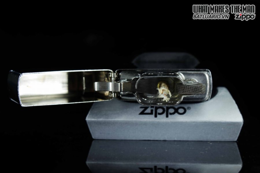 ZIPPO LA MÃ 1997 – HONG KONG RETURNED TO CHINA – JUL 01, 1997 7 ZIPPO LA MÃ 1997 – HONG KONG RETURNED TO CHINA – JUL 01, 1997 7