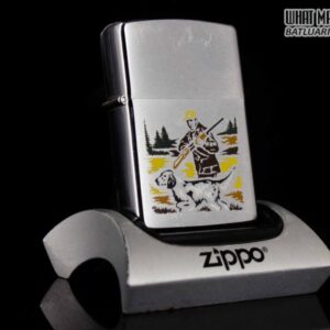ZIPPO XƯA 1979 – HUNTER WITH DOG GUN – SPORT SERIES