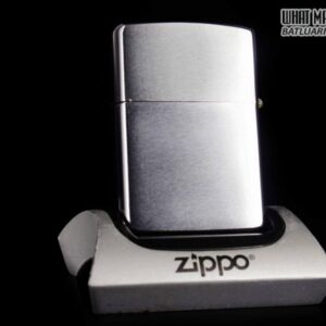 ZIPPO XƯA 1979 – HUNTER WITH DOG GUN – SPORT SERIES 4