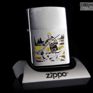 ZIPPO XƯA 1979 – HUNTER WITH DOG GUN – SPORT SERIES 6