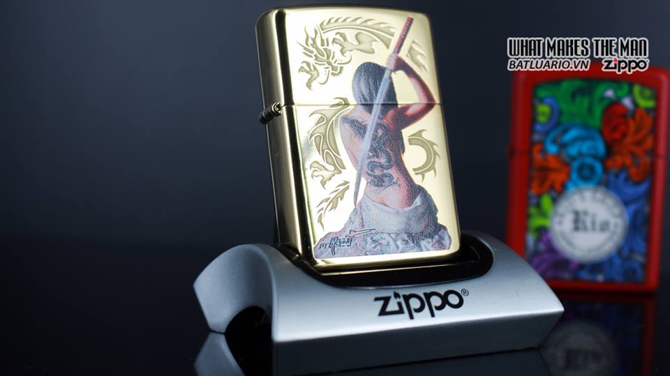 Zippo 29668 - Zippo Mazzi Samurai Girl High Polish Brass 8