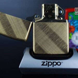Zippo 29675 - Zippo Diagonal Weave Brass 11