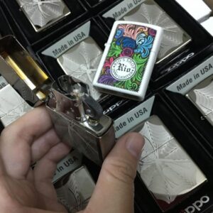 Zippo 29733 - Zippo Engraved Spider and Web Black Ice 5