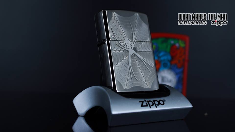 Zippo 29733 - Zippo Engraved Spider and Web Black Ice 6