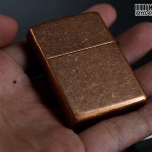 ZIPPO LA MÃ 1998 – ANTIQUE COPPER – MẠ ĐỒNG ĐỎ GIẢ CỔ 2