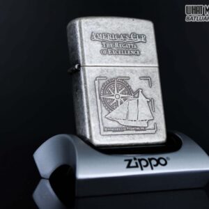 ZIPPO LA MÃ 1998 – ANTIQUE SILVER – MẠ BẠC GIẢ CỔ – AMERICA’S CUP
