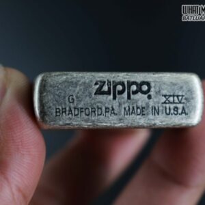 ZIPPO LA MÃ 1998 – ANTIQUE SILVER – MẠ BẠC GIẢ CỔ – AMERICA’S CUP 4