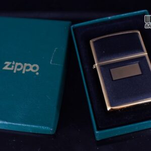 ZIPPO LA MÃ 1997 – ZIPPO ULTRALITE BLACK – GOLD PLATE 1