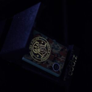 ZIPPO LA MÃ 2000 – CAMO – SMITH & WESSON 1