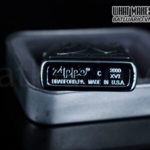 ZIPPO LA MÃ 2000 – EGYPTIAN COBRA WITH WINGS – BRUSHED CHROME 5