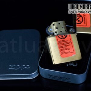 ZIPPO LA MÃ 2000 – EGYPTIAN KING – BRUSHED BRASS 12