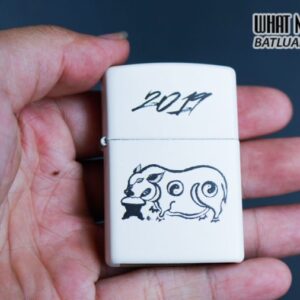 ZIPPO TRANH DÂN GIAN LỢN Ỷ DUMOUTIER 2019 10 ZIPPO TRANH DÂN GIAN LỢN Ỷ DUMOUTIER 2019 - Ảnh 5