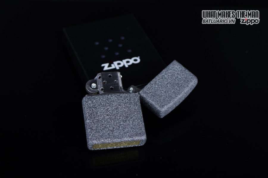 Zippo 29863 – Zippo Wolf Skull Feather Design Iron Stone 7