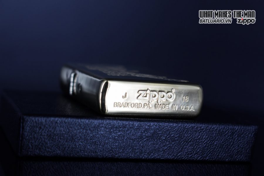 Zippo 29884 – Zippo Tattoo Tiger Design High Polish Brass 4