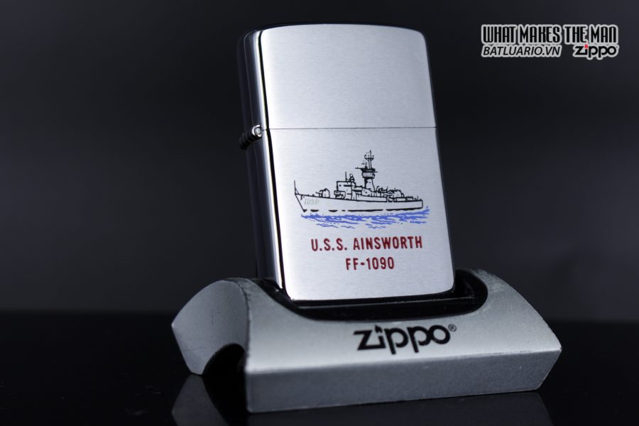 ZIPPO 1985 - USS AINSWORTH FF 1090